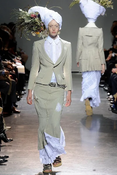 Look 39
